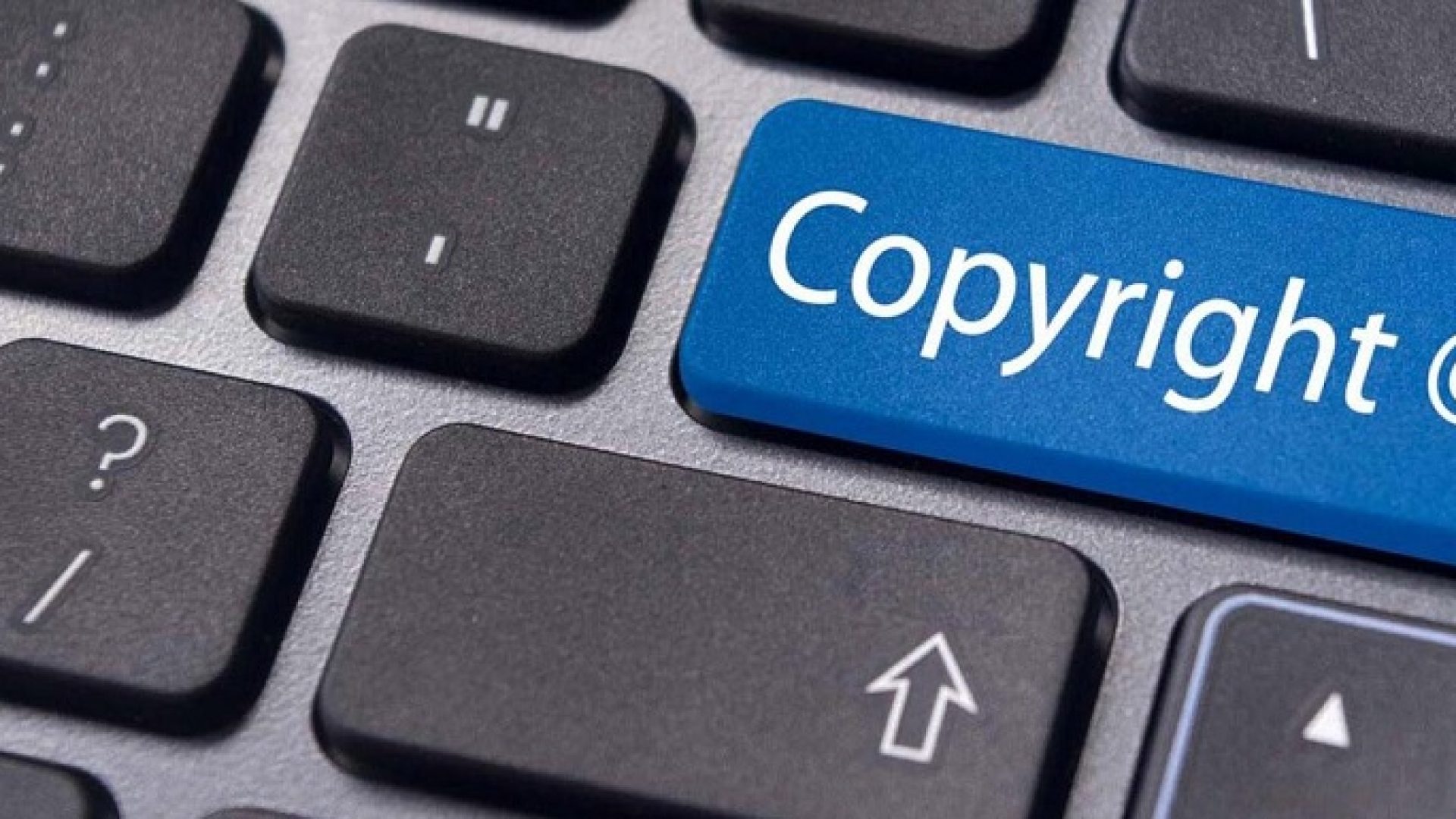 قانون کپی رایت چیست و عواقب رعایت نکردن آن؟